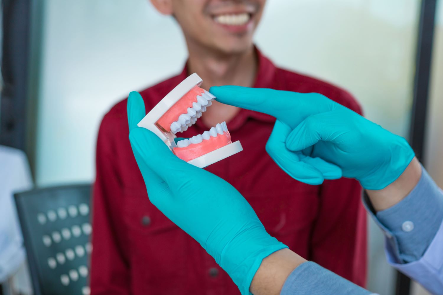 Read more about the article 植牙後悔的風險：專業醫師分享如何做出正確的植牙照護