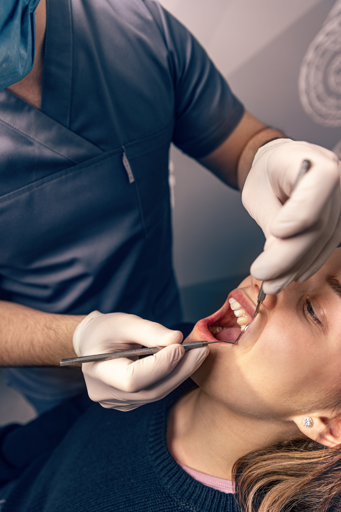 Read more about the article 牙冠是什麼？醫師揭開牙齒修復的神秘面紗
